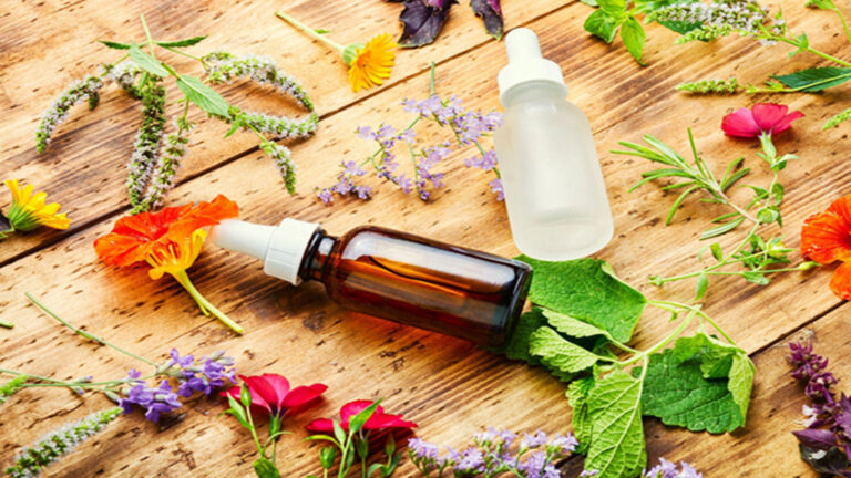 5 Essential Oils That Can Help You Get Rid Of ‘Tita, Tito’ Stress