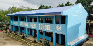 SM provides learners with environment conducive to learning