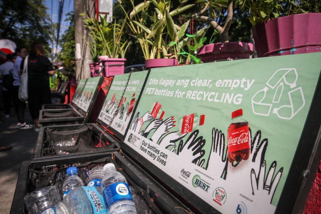 TEM collection bins are placed in front of sari-sari stores and carinderias. Here, consumers can drop their empty bottles and cans for recycling. 