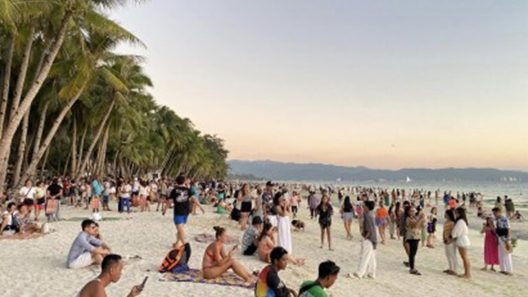 Boracay Readies Security, Safety Measures For Tourists This Summer