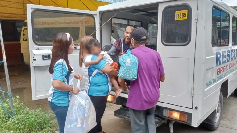 Abandoned Child Found By A Netizen Has Been Handed Over To Grandparents