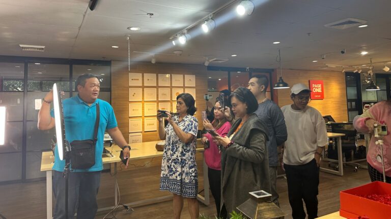 PAGEONE Group Conducts Smartphone Photography Workshop, Empowers Partner Bloggers